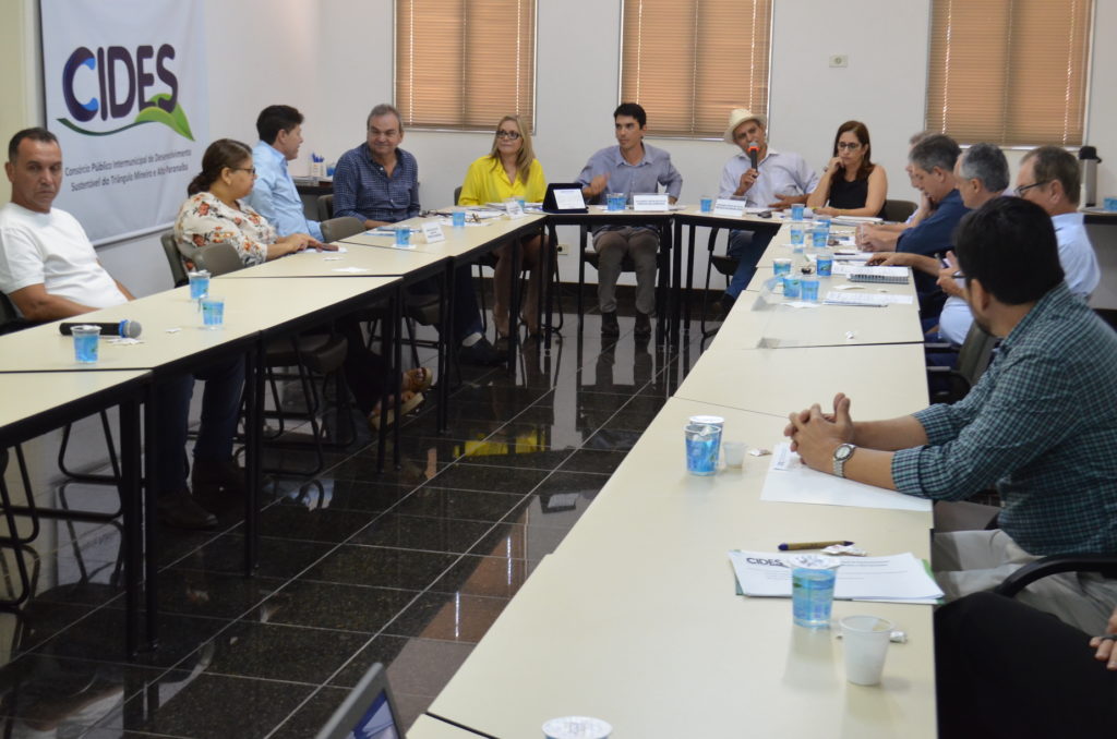 CIDES volta a discutir energia fotovoltaica e o avanço da implantação do SIMC